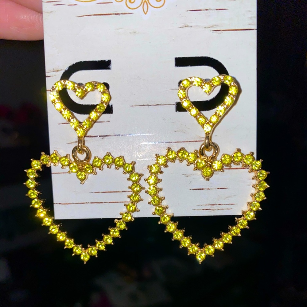 Yellow heart earrings 💛